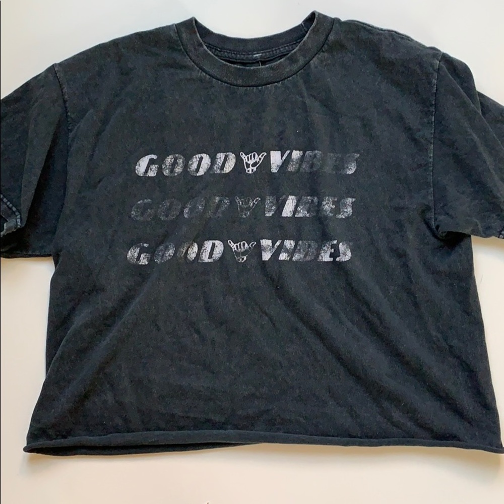 BRANDY MELVILLE GOOD VIBES SHIRT